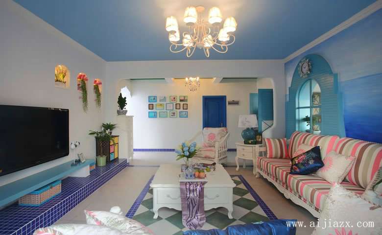 大方个性的地中海风格一居室客厅装修效果图