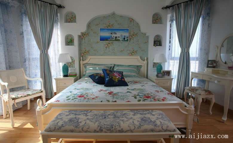  恬静舒适的地中海风格一居室卧室装修效果图