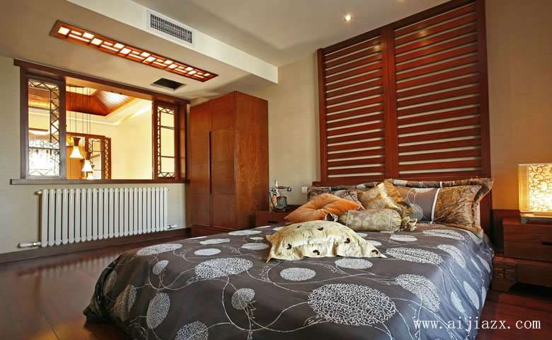低调质朴的东南亚风格别墅卧室装修效果图